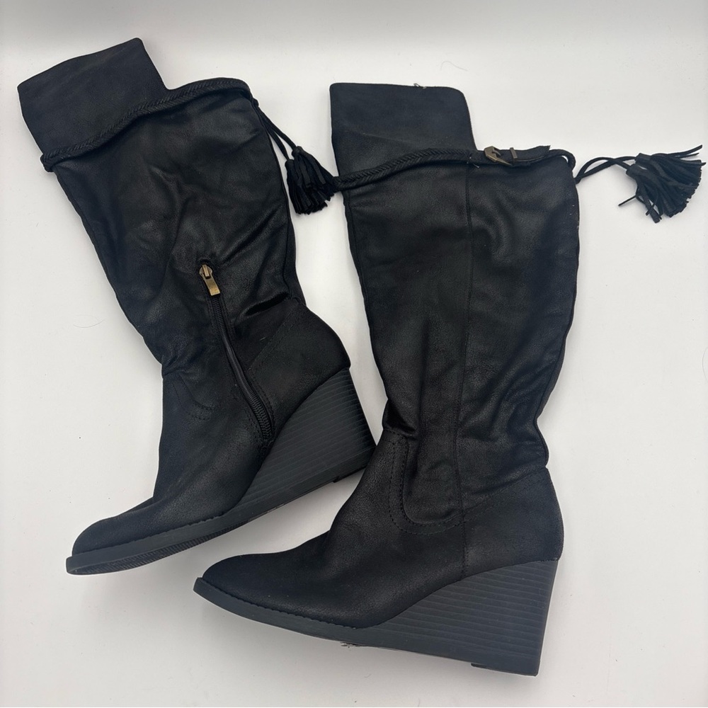 Elegant Black Wedge Boots